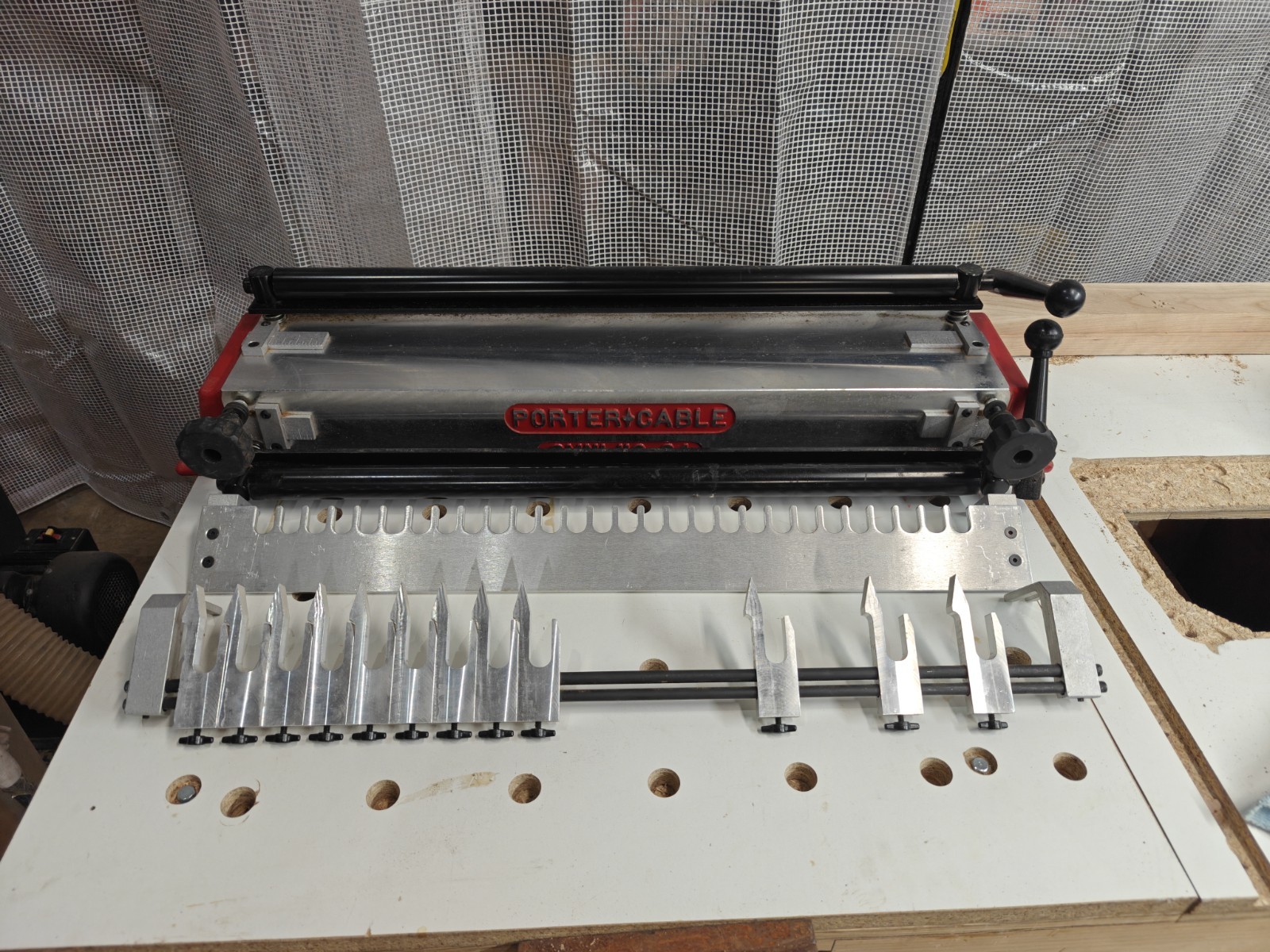 Porter Cable Omnijig 24″ Dovetail Machine – Model 7116 – Barely Used – No Damage