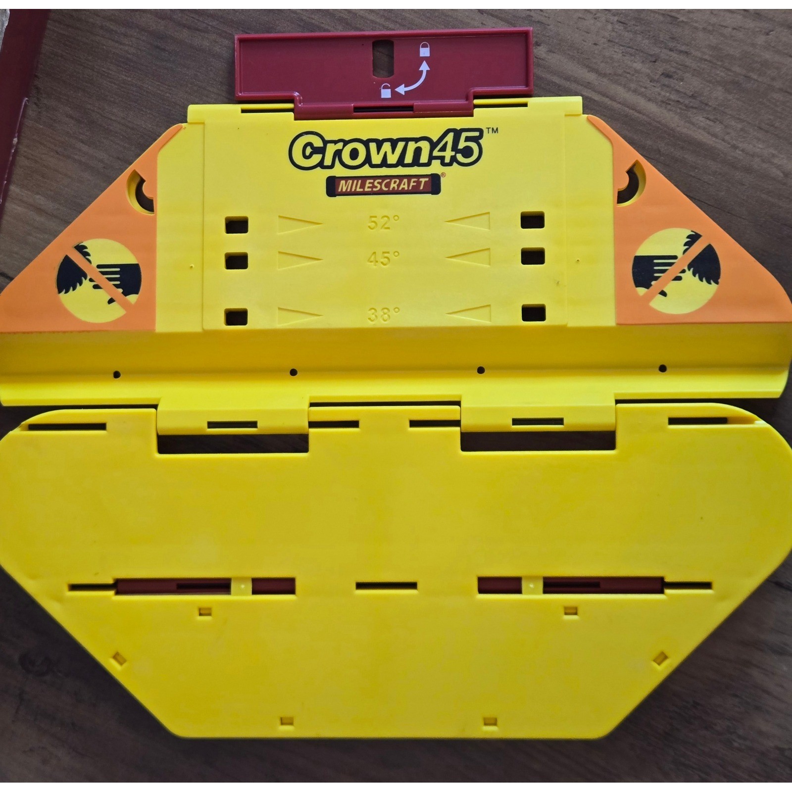 Milescraft Crown45 Crown Molding Jig for Miter Saws 1405 Yellow Red