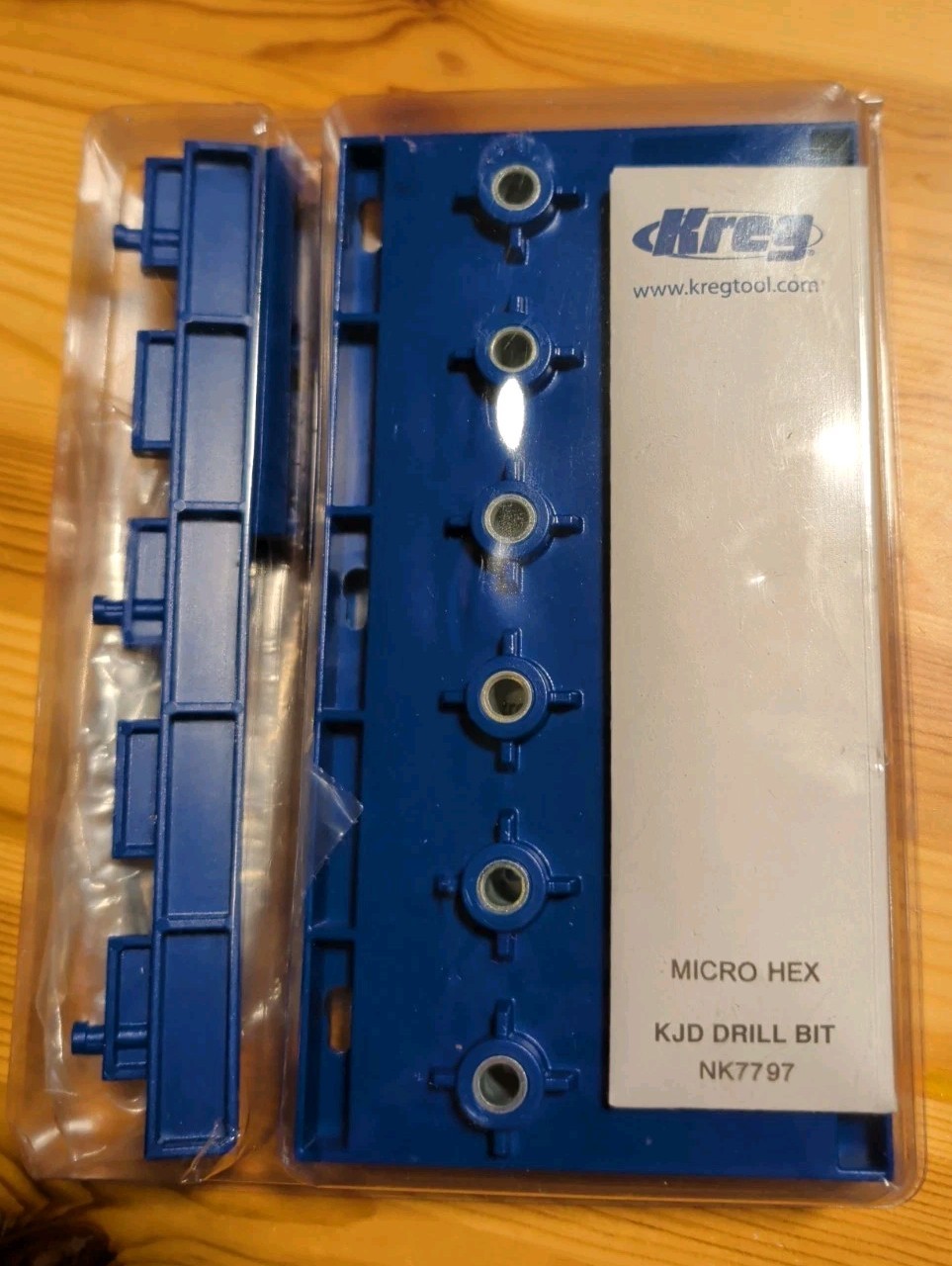 New Open Box Kreg KMA3200 Shelf Pin Jig W/ 1/4″ Drill Bit